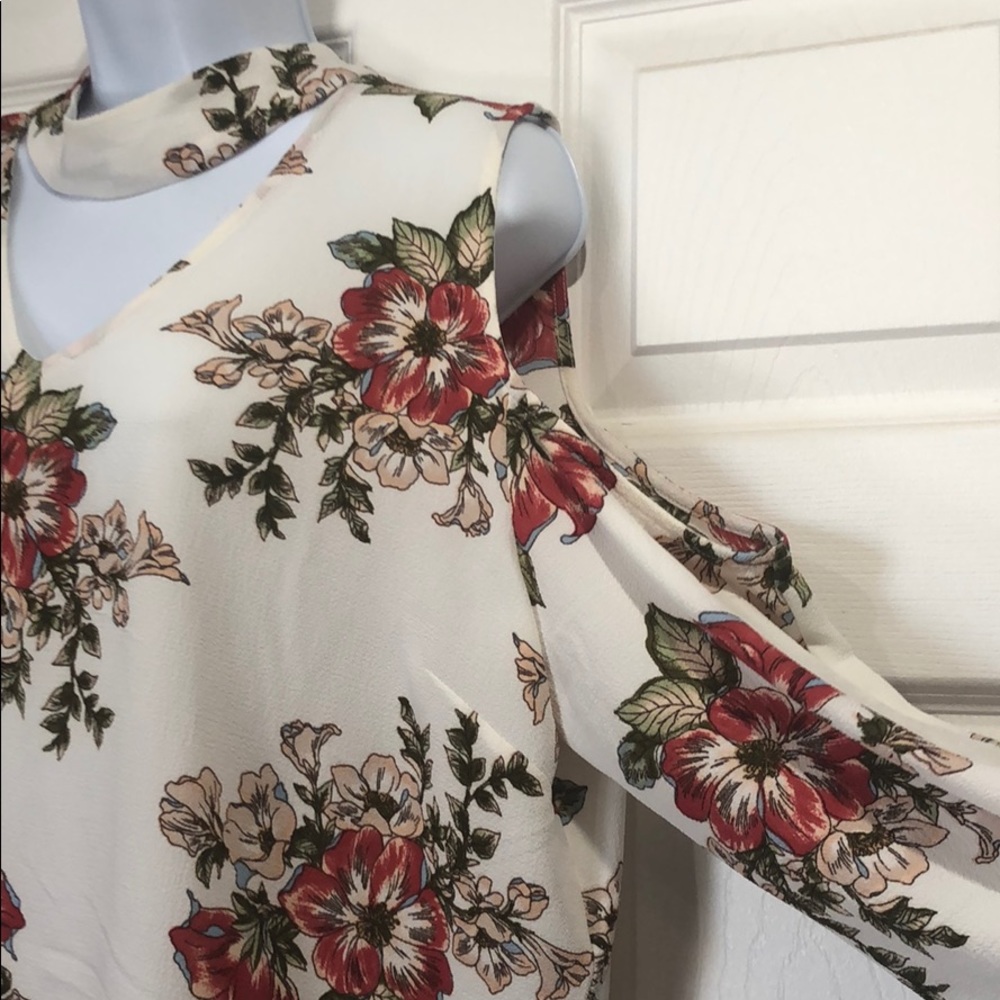 Blouse - Picture 2 of 4